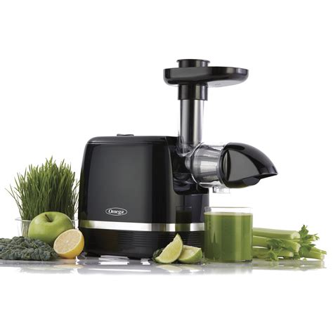 omega juicer machine